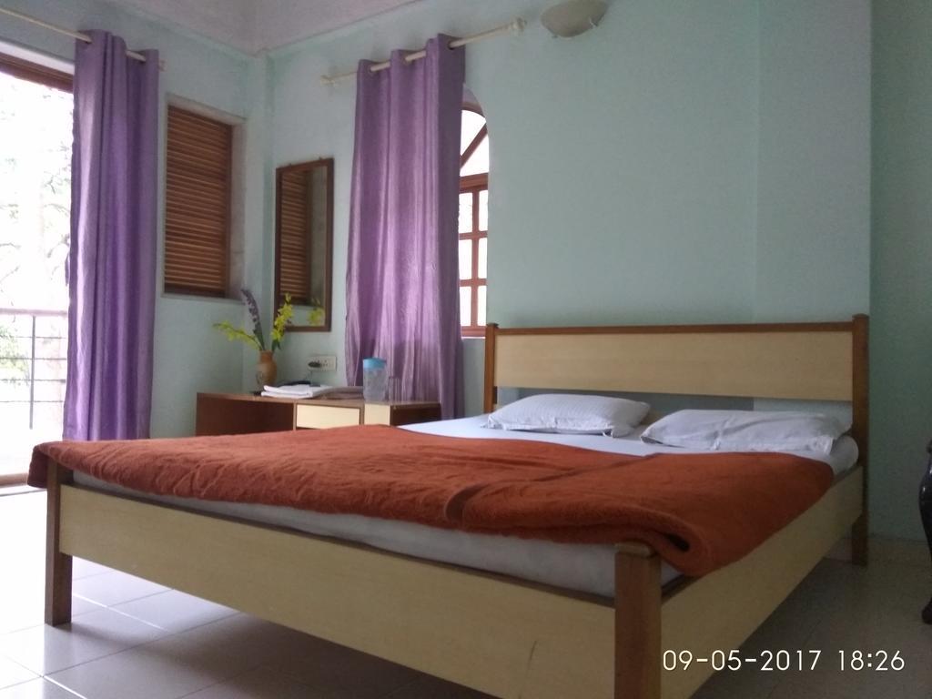 Trinity House Bed and Breakfast Panchgani Buitenkant foto