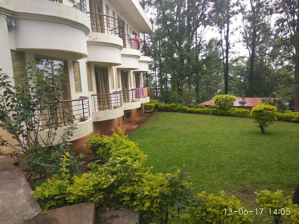 Trinity House Bed and Breakfast Panchgani Buitenkant foto