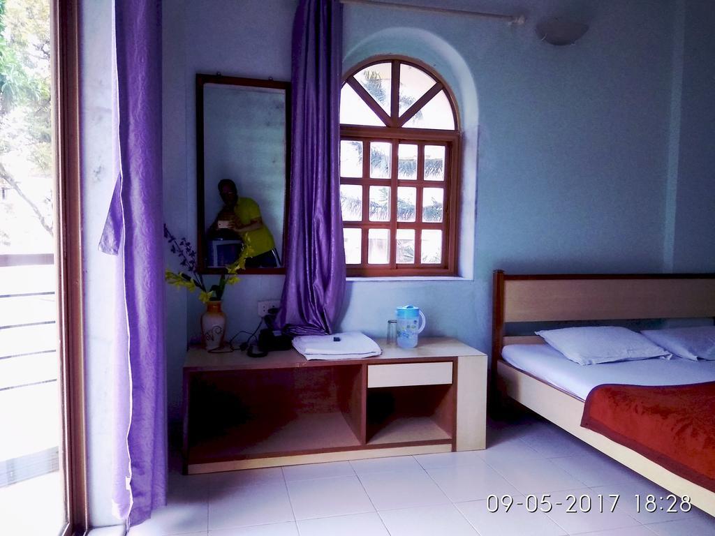 Trinity House Bed and Breakfast Panchgani Buitenkant foto